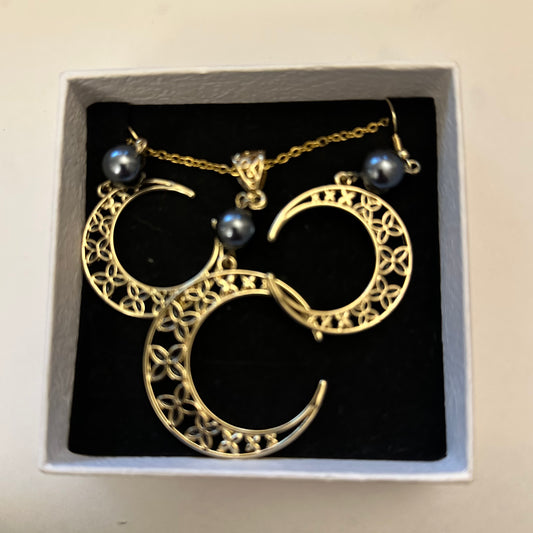 Crescent Moon Pearl Jewelry Set