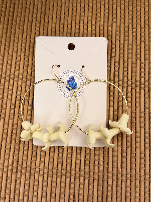 White 3 Puakenikeni Earrings