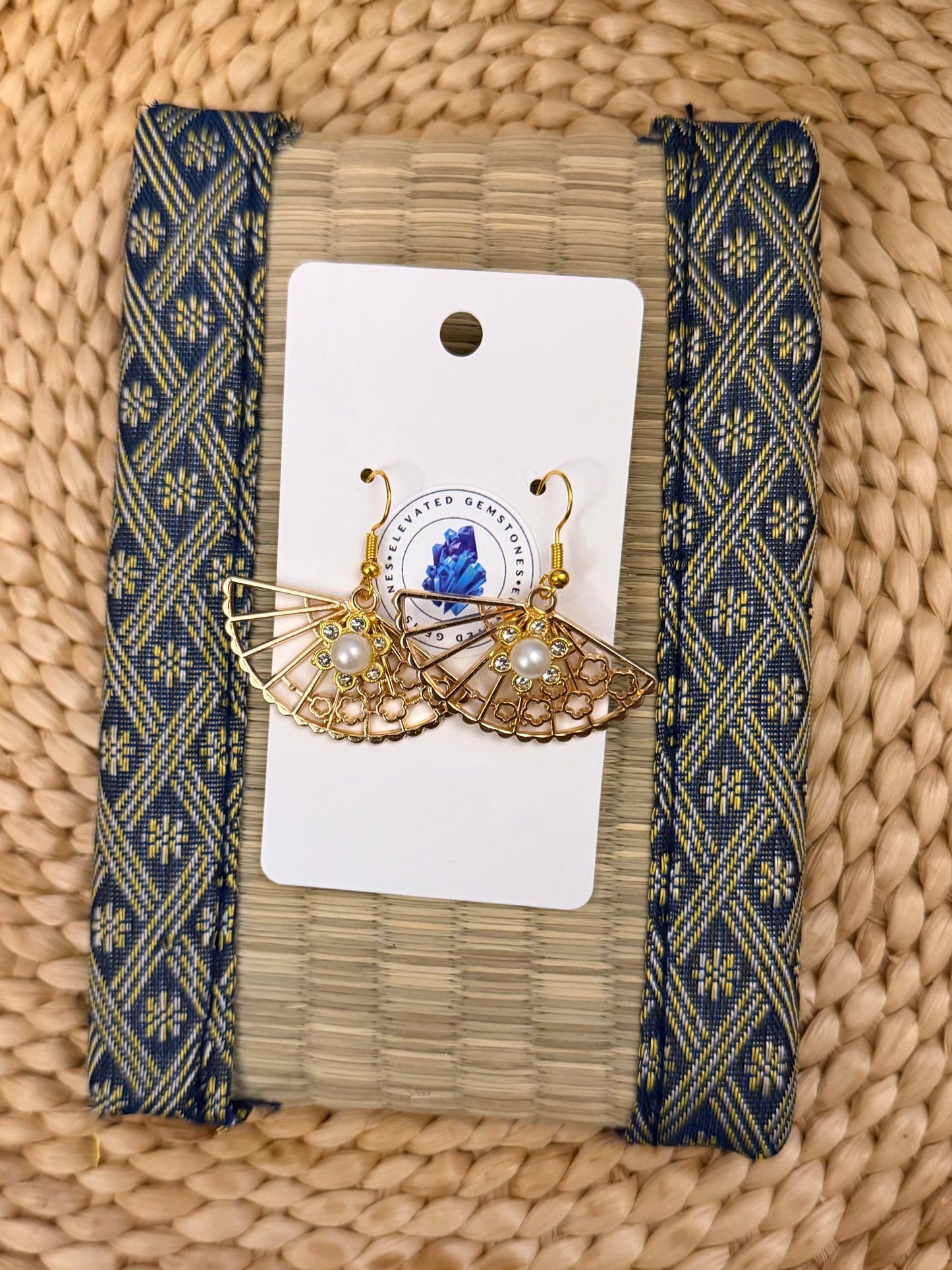 Gold Fan Pearl Earrings