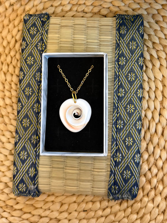 Heart Conch Shell Necklace