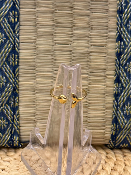 Clam Mermaid Tail Ring