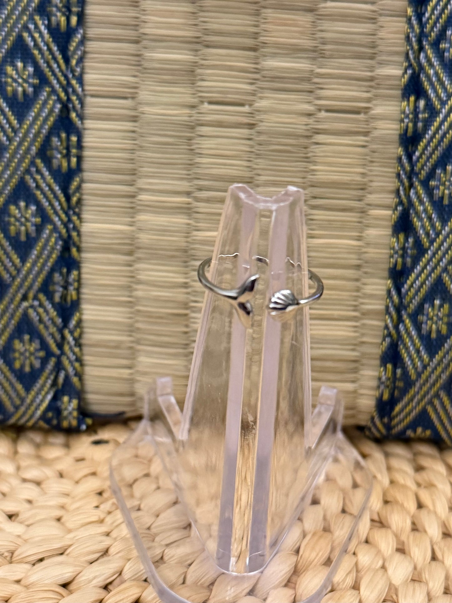 Clam Mermaid Tail Ring