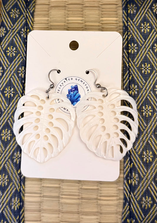 White Shell Flower Earrings