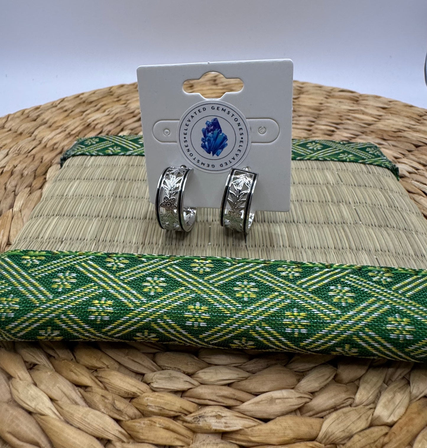 Leaf Round Earrings