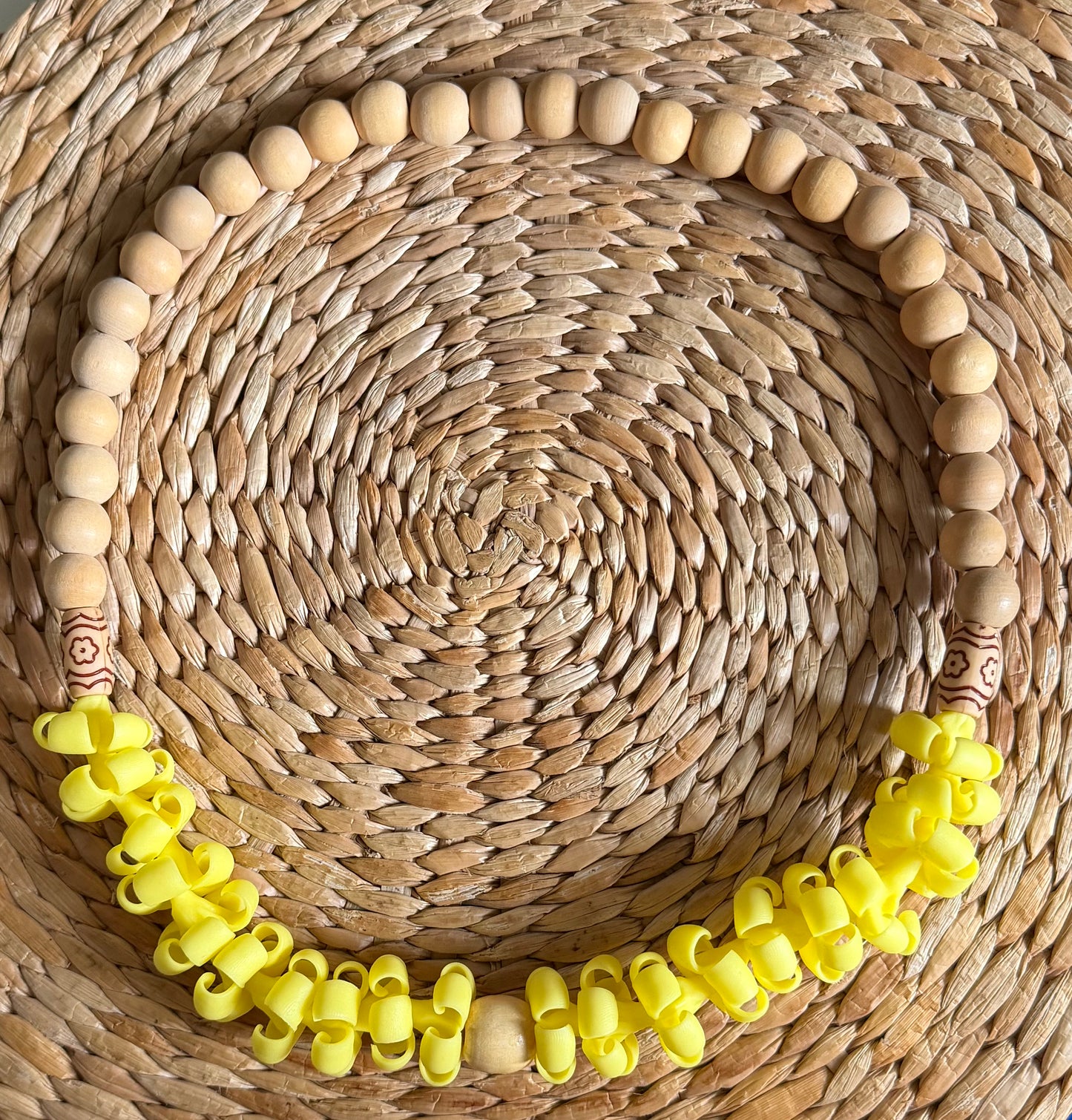 Puakenikeni Hat Lei