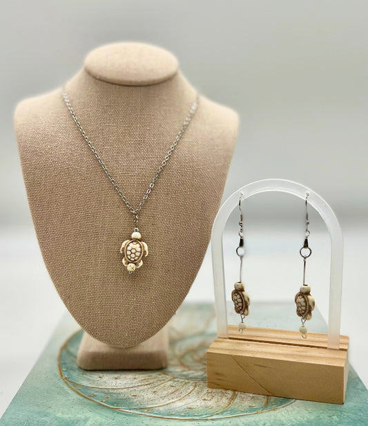 Howlite -Ivory Turtle Charm Jewelry Set