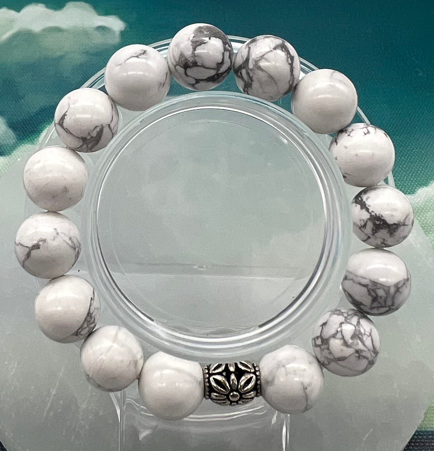 Howlite-White