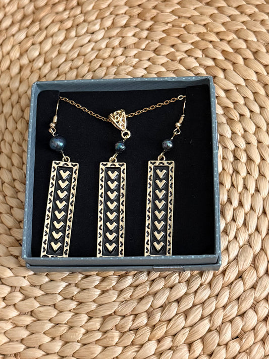 Gold Heart Square Jewelry Set