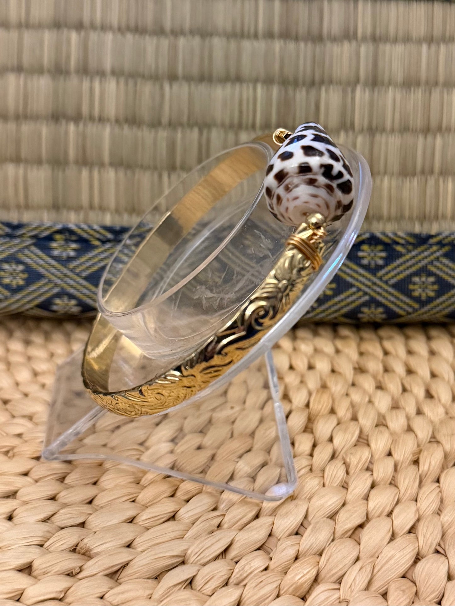 Gold Conch Shell Bangle