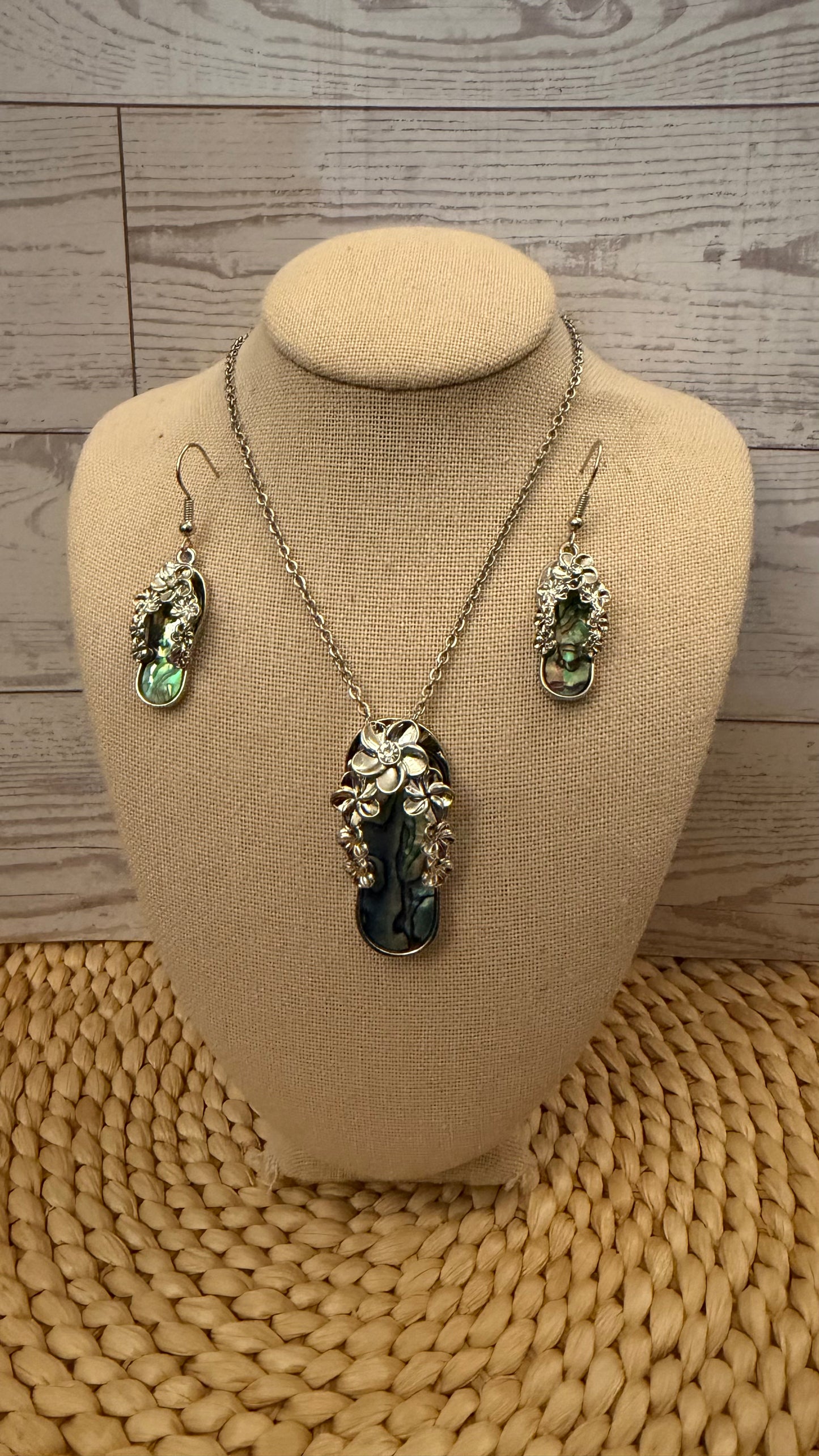 Abalone Slipper Jewelry Set