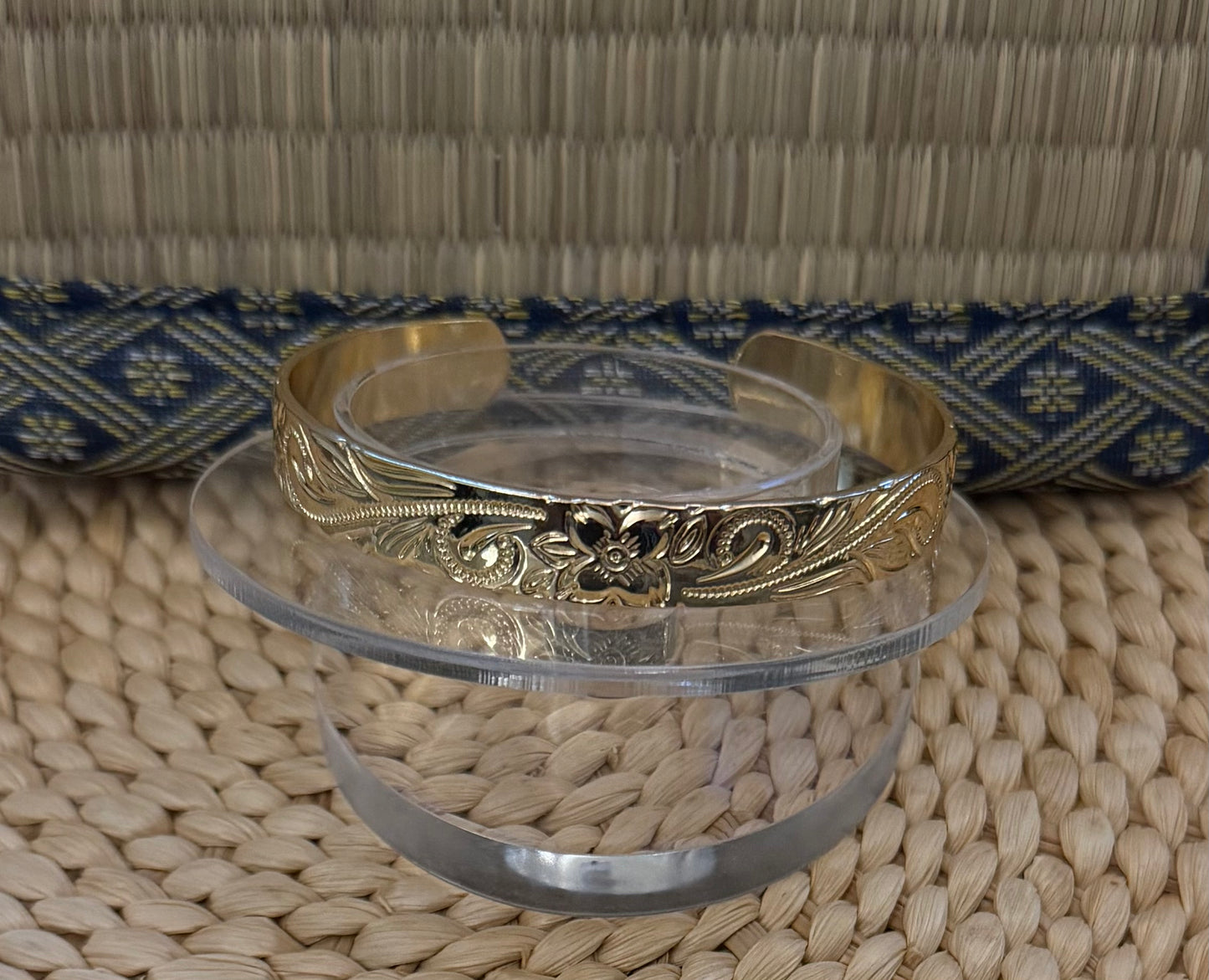Plumeria Hawaiian Bangle Bracelet