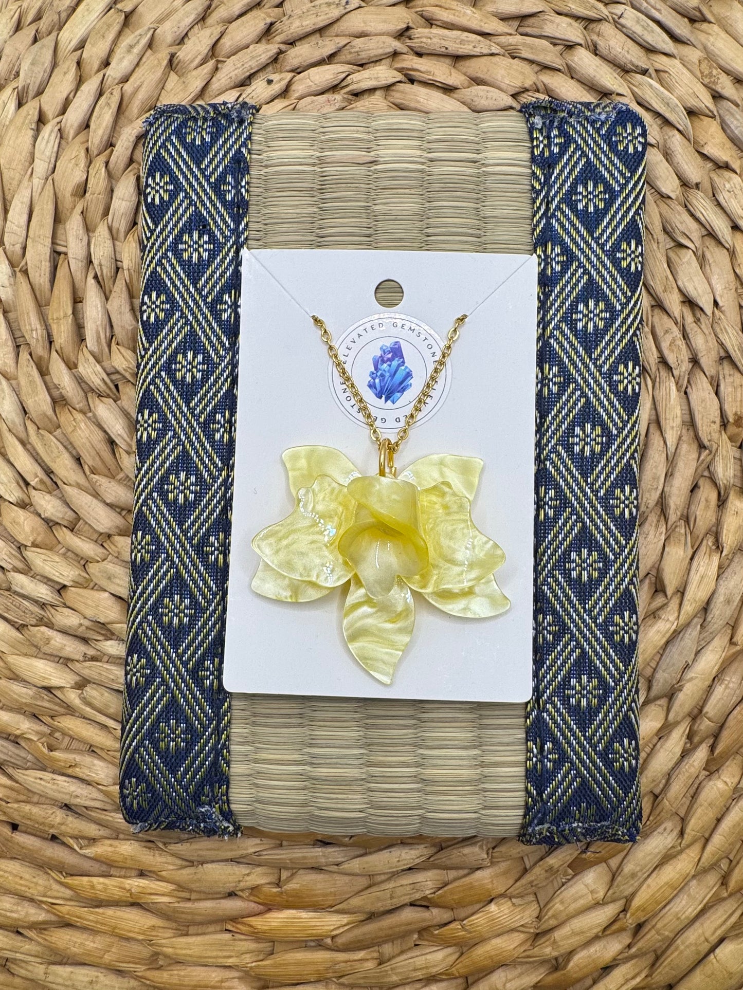 Retro Flower Necklace