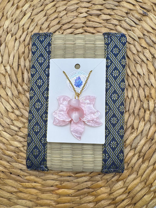 Retro Flower Necklace