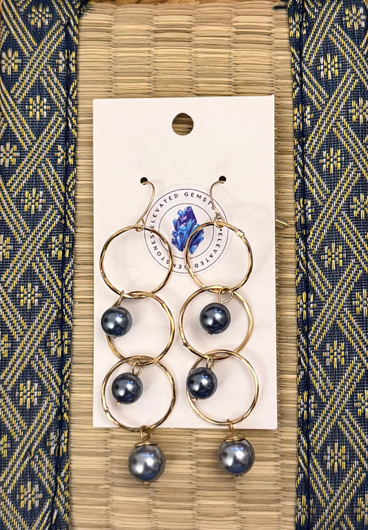 Shell Pearl Dangle Earring
