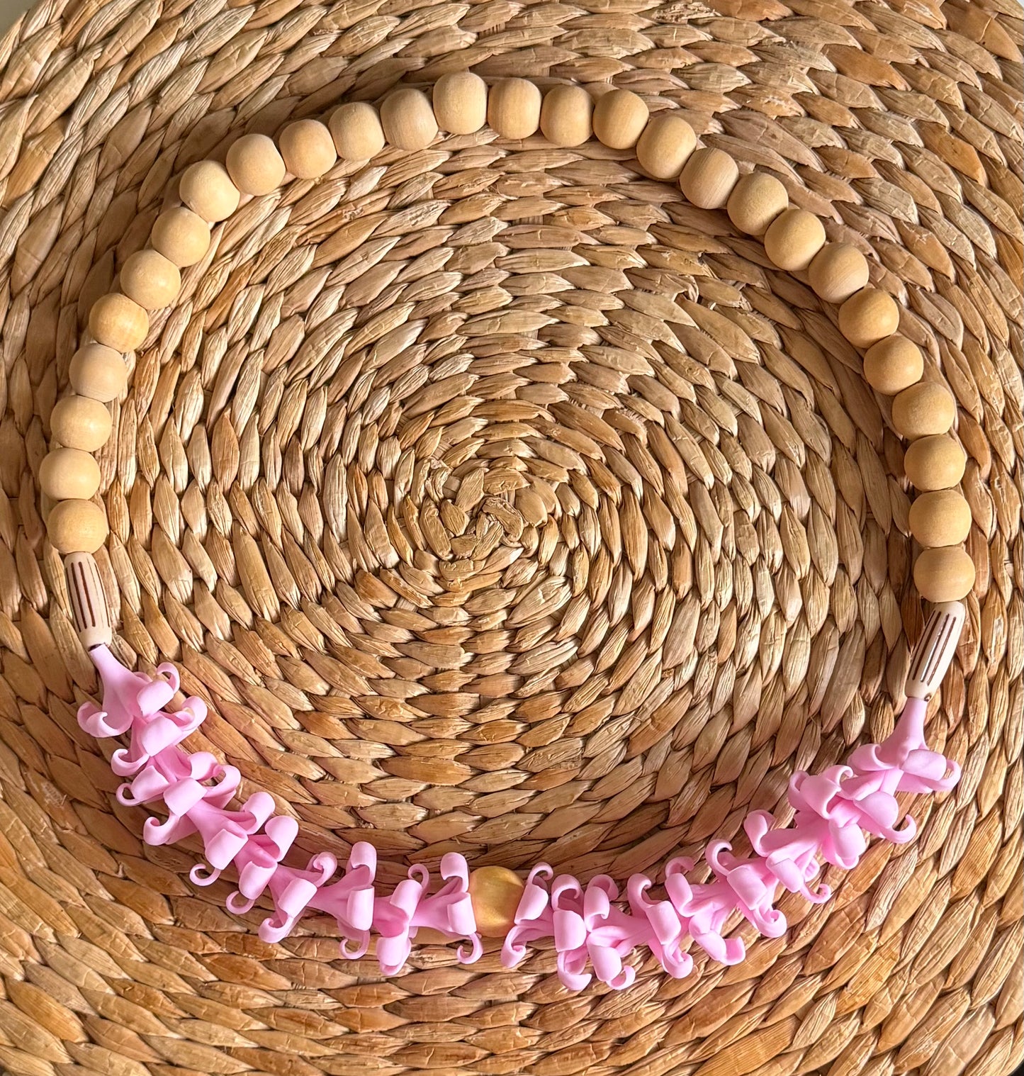 Puakenikeni Hat Lei