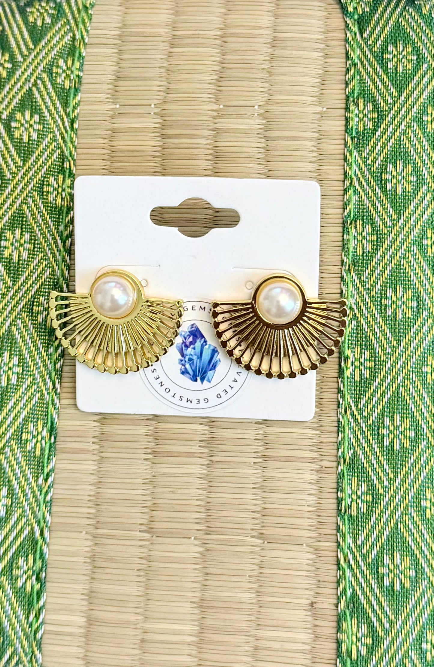 Gold Pearl Fan Earrings Stnles Steel